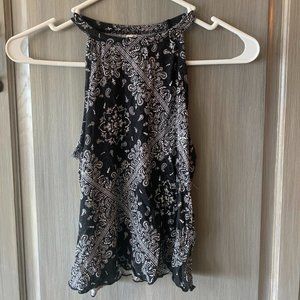 Black and white design tank top!